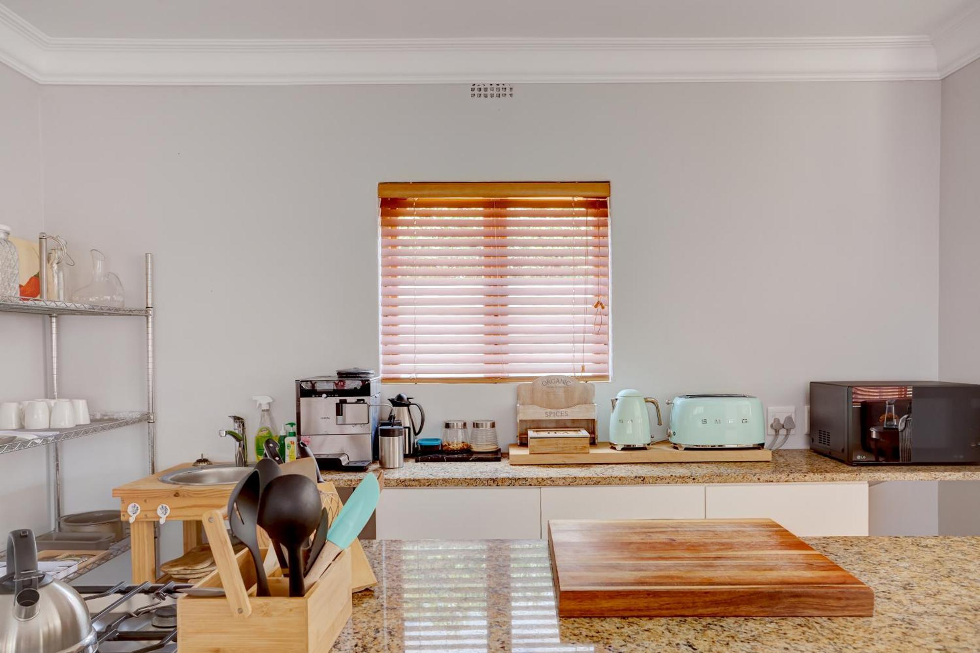 Beautiful Abalone Hotel Hermanus Bagian luar foto