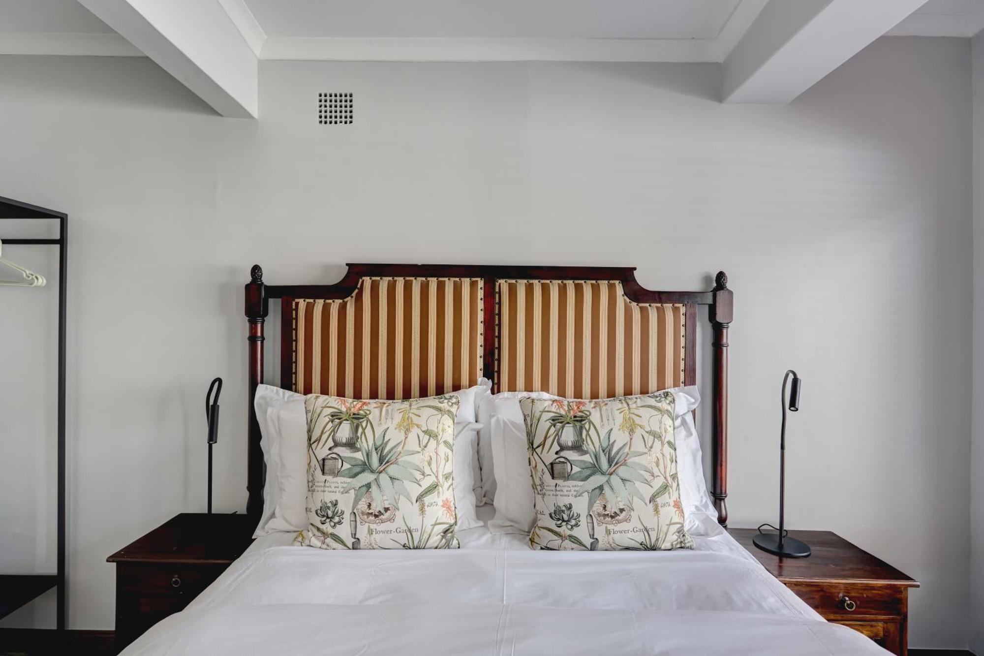 Beautiful Abalone Hotel Hermanus Bagian luar foto
