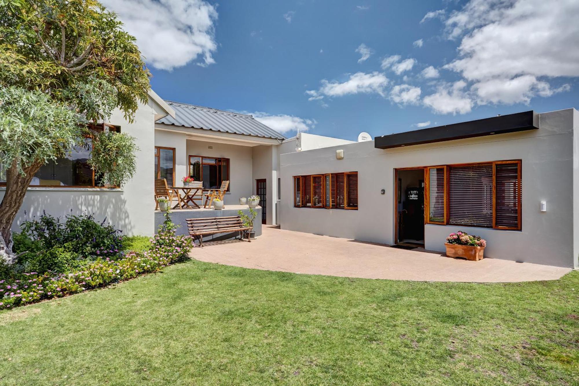 Beautiful Abalone Hotel Hermanus Bagian luar foto